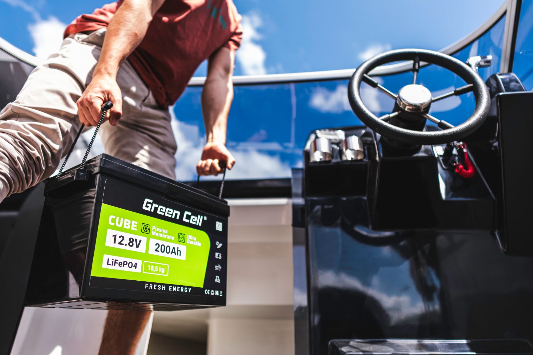 agm-167z-16-1-scaled